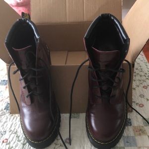 Doc boots size 9 women